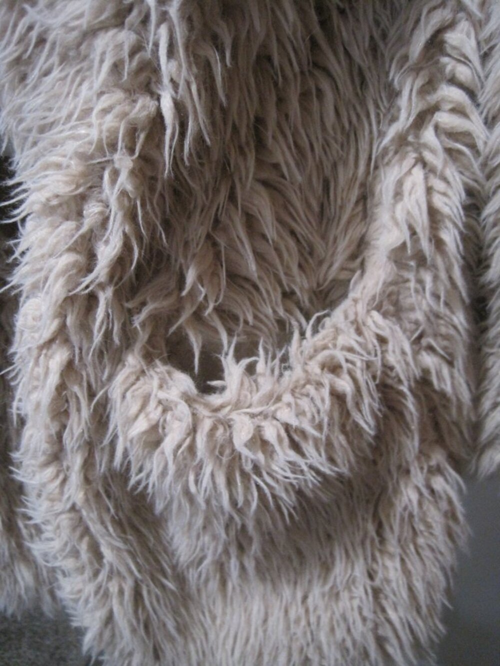 Love Tree Womens Jacket Size Small Beige Faux Fur Open Front Coat Oversized - Picture 3 of 8